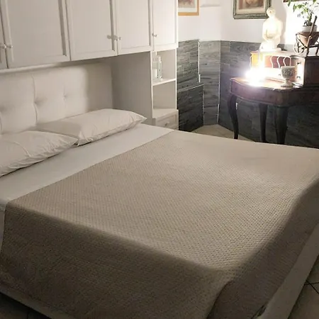 Il Borghetto House Brown