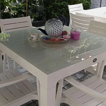 Il Borghetto House Brown